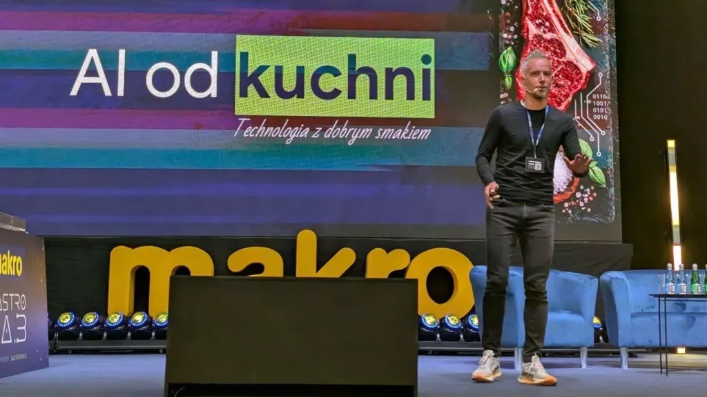 Przemek Pardel podczas Makro Gastro Lab wyjaśniał rolę AI w Gastronomii