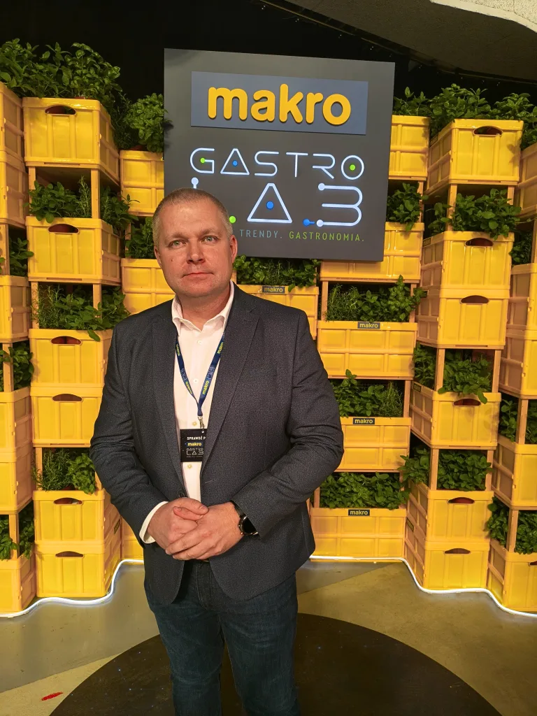 Sławomir Leszczyński, MAKRO